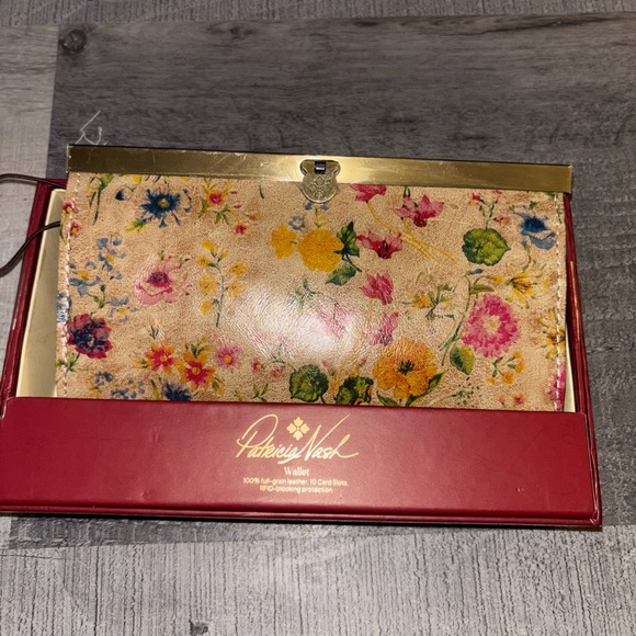 Patricia Nash Handbags - Patricia Nash Floral Wallet - Multicolor